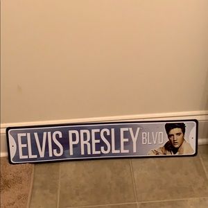 Elvis Presley metal sign